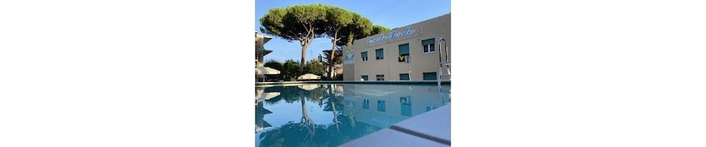 Costa Hotel 2*