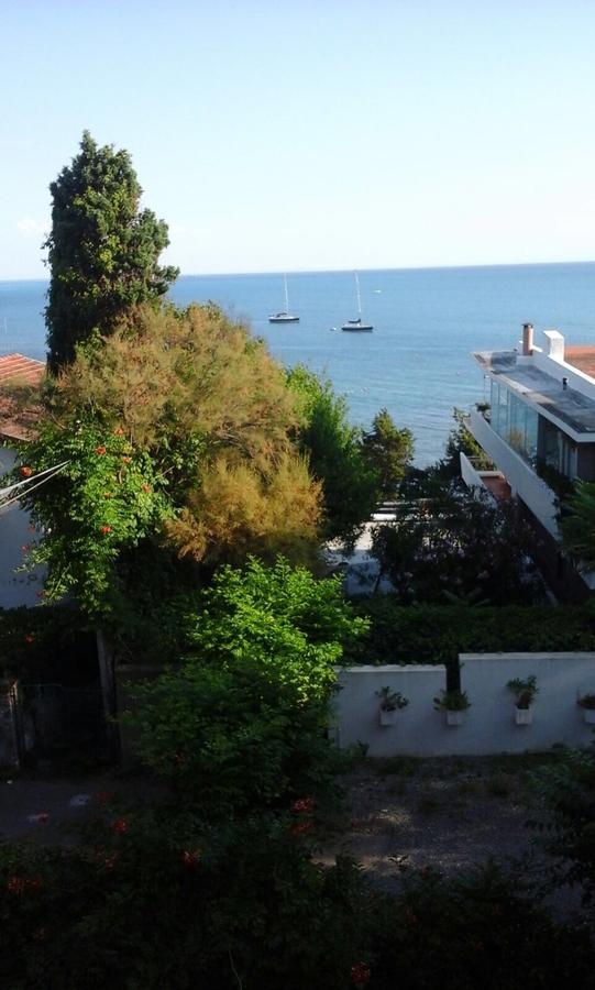 Costa 2*